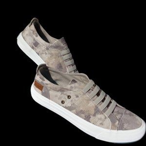 Never Worn Blowfish Malibu Mars Canvas Sneakers (Foggy Camo)